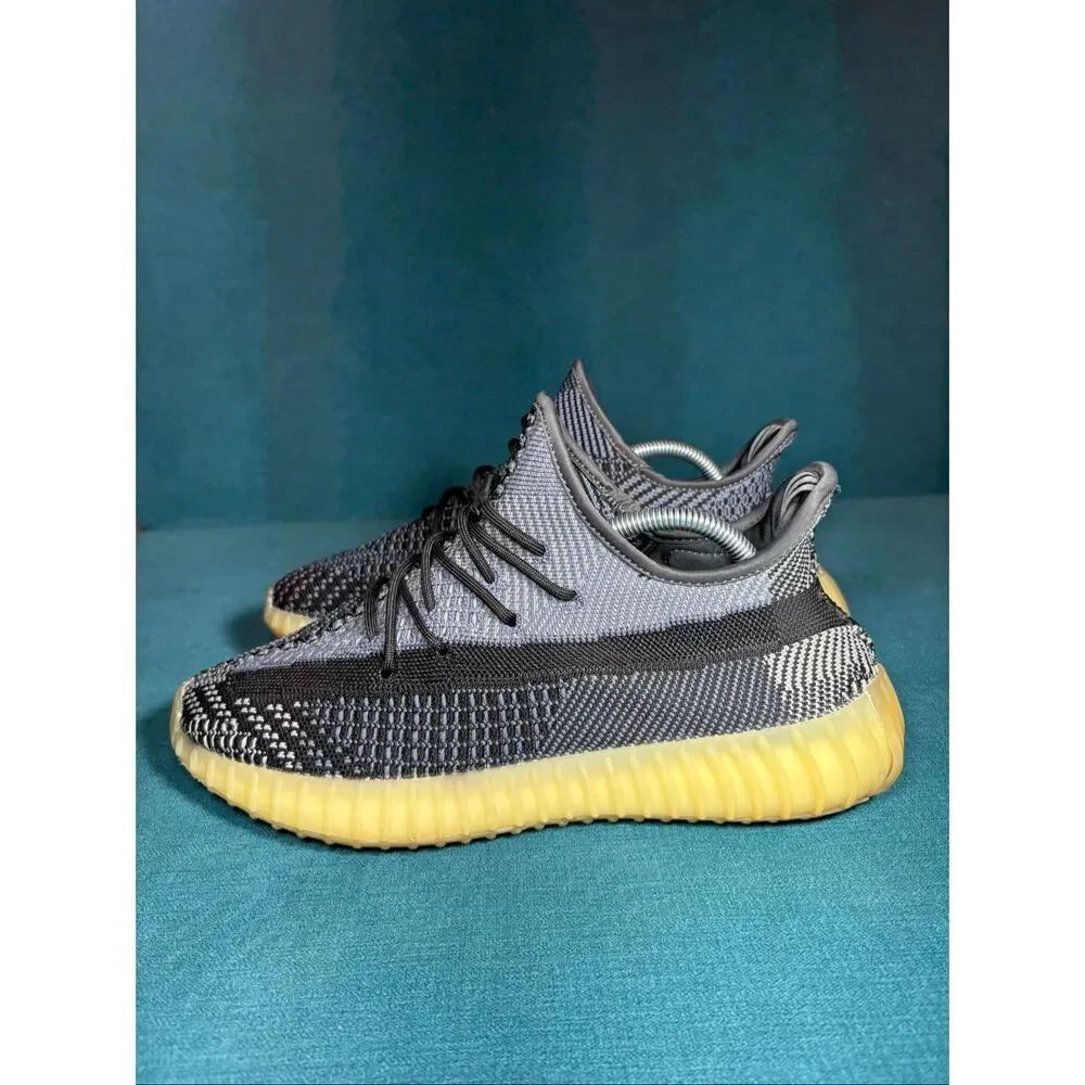 Adidas Yeezy Boost 350 V2 Carbon Asriel FZ5000 Men’s Size 10
